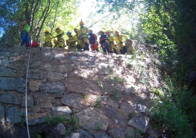 Au sommet du mur 